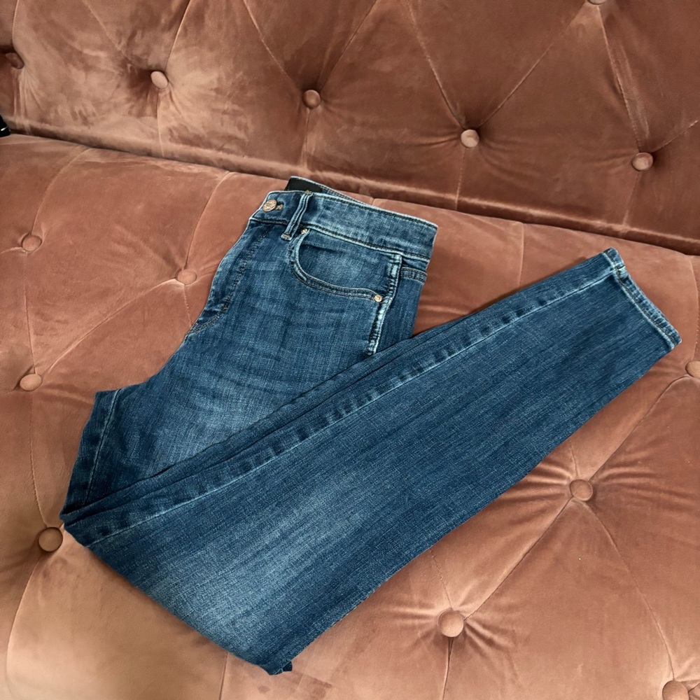 White House Black Market Dark Blue Skinny Jeans - Picture 3 of 10